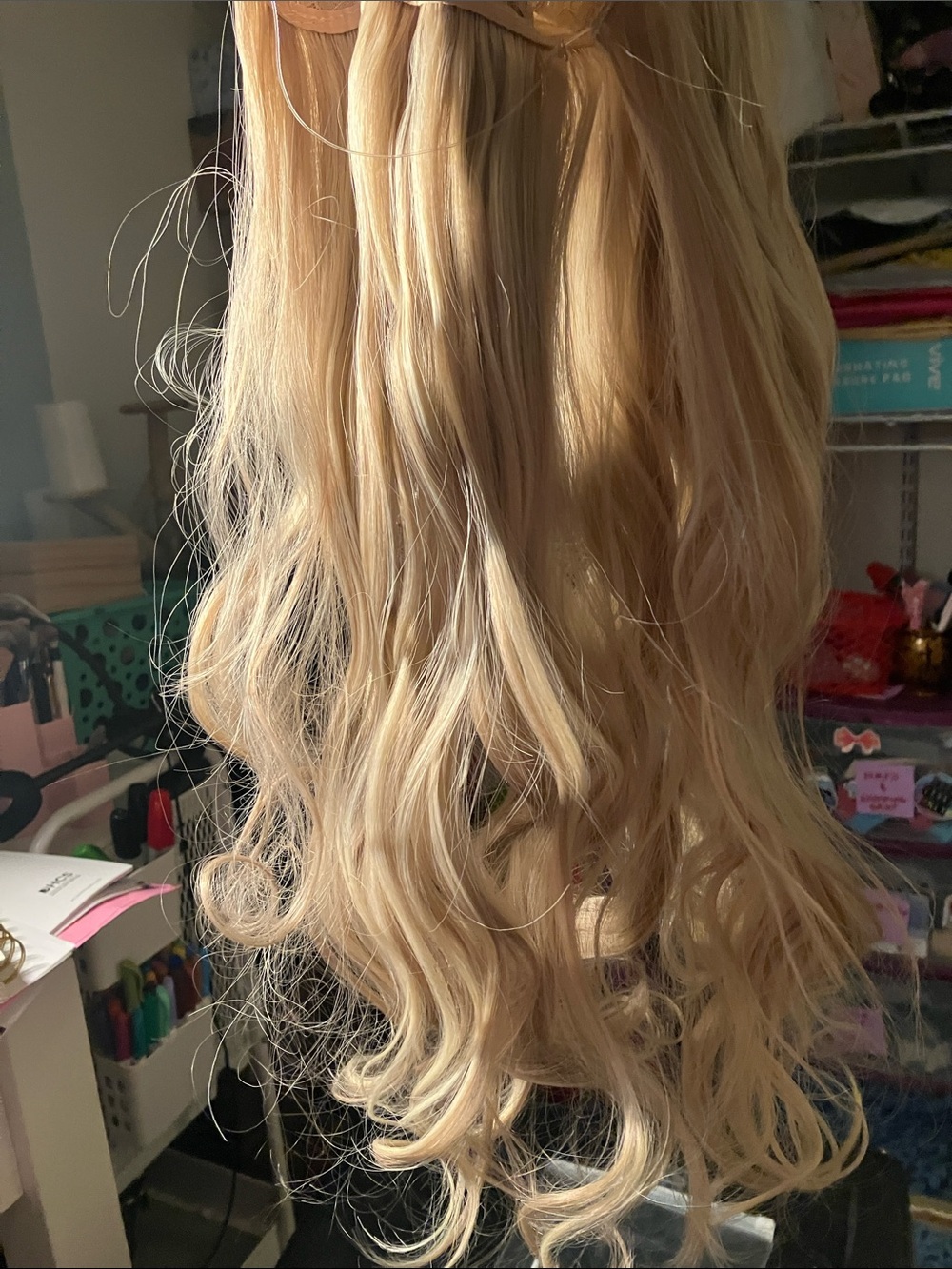 NWOT LUCY LEE Soft Waves & Curly Hair Halo Extensions High-temp Synthetic Fiber
